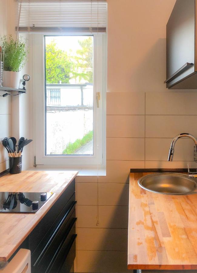 Ferienwohnung Gruene Oase Mit Balkon I Eg Duisburg Exterior foto