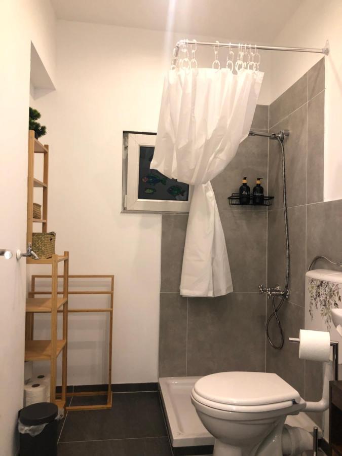Ferienwohnung Gruene Oase Mit Balkon I Eg Duisburg Exterior foto